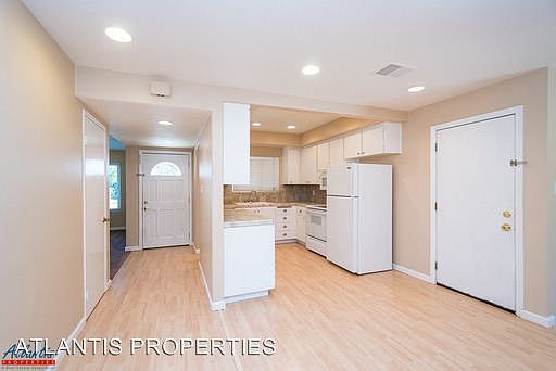 3rd image of 5137 Poston Dr