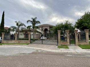 201 Lake Como Rd, Laredo, TX 78041