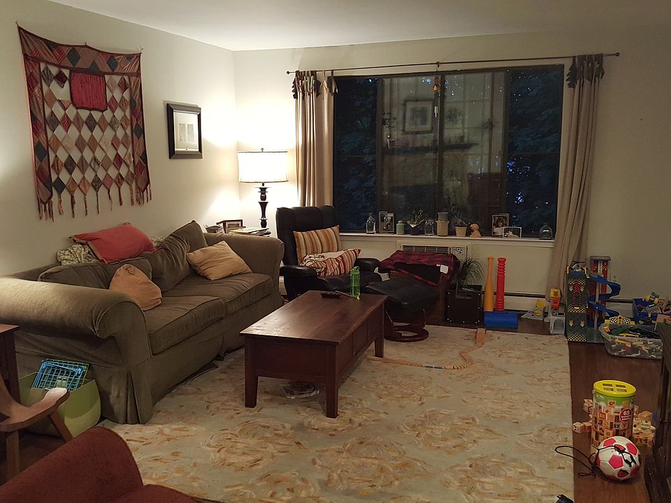 2nd image of 24-4 Manville Ln
