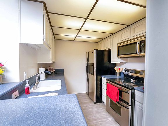 5th image of 4295 Via Arbolada Unit 113