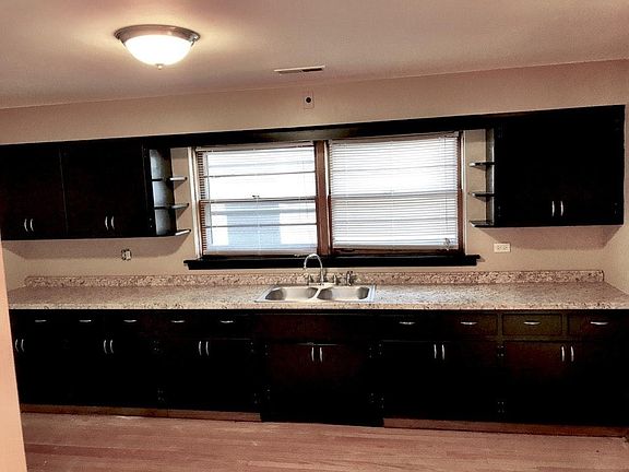 Lots of cabinet space