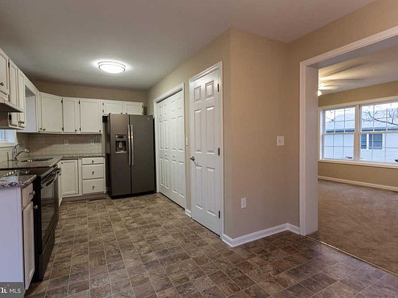 3rd image of 201 Franklin St #A