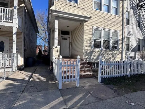 19 Monroe St, Garfield, NJ 07026