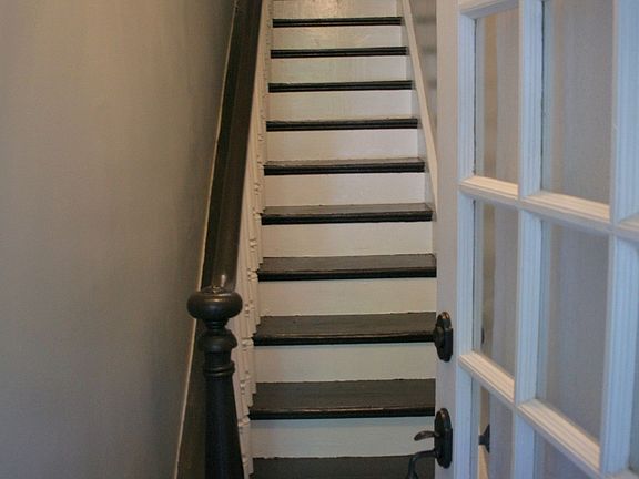 Stairway to apartment
