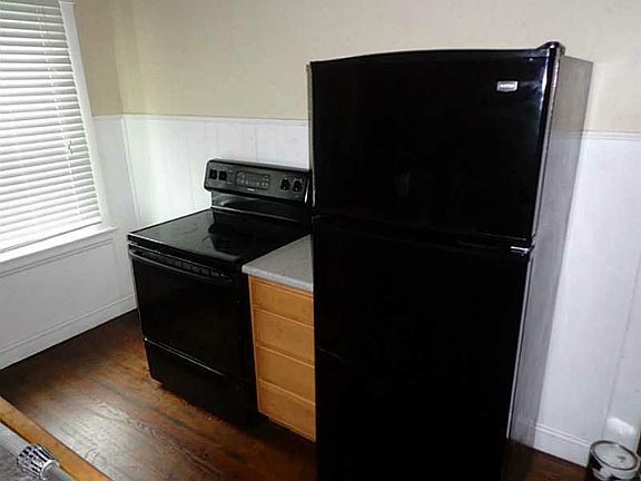 4th image of 71 Winthrop Ave