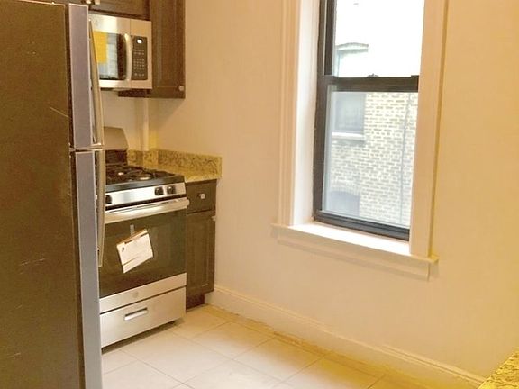 2nd image of 4414 47th Ave APT B5