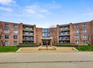 1405 E Central Rd UNIT 201A, Arlington Heights, IL 60005