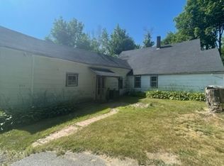 715 Pearl Hill Rd, Fitchburg, MA 01420