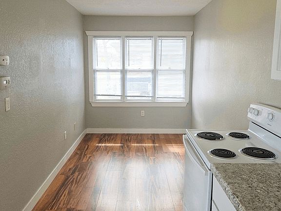 3rd image of 603 & 603-1/2 N Superior Ave #18553581