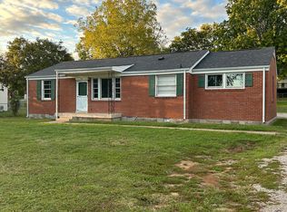 122 Pleasant Dr, Columbia, TN 38401
