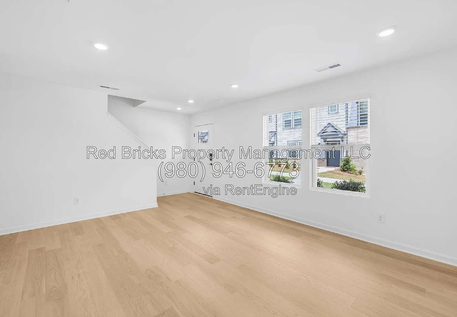 3 bed, 2.5 bath, 1895 sqft, $2,195 — Photo 3