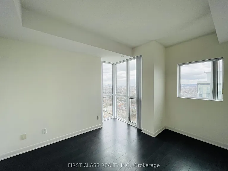 5168 Yonge St #Penthouse 305 — Photo 14