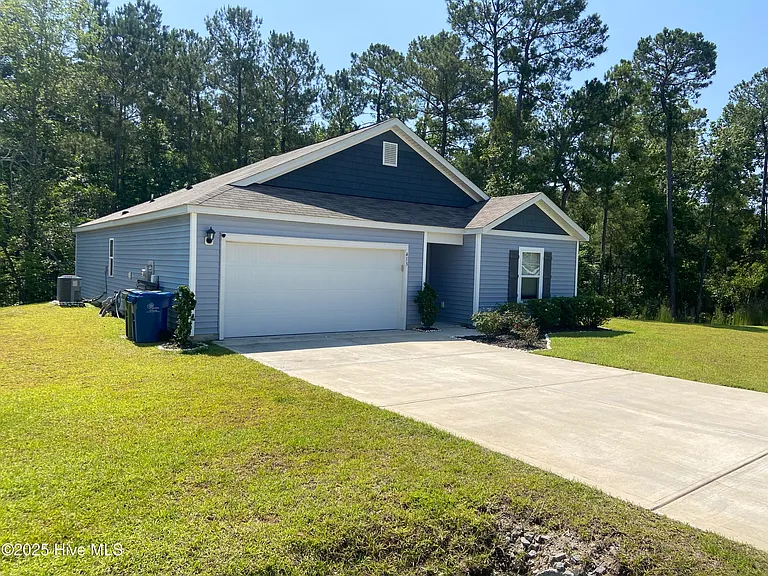413 High Ridge Ct — Photo 3