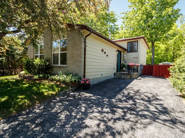 1059 Glen Mhor Cres, Midland, ON L4R 4P5