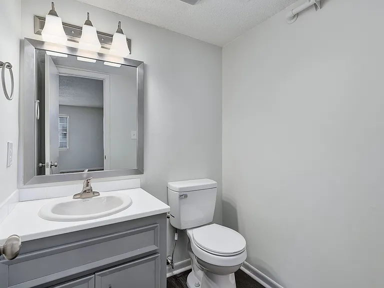 Sycamore - Bathroom 2