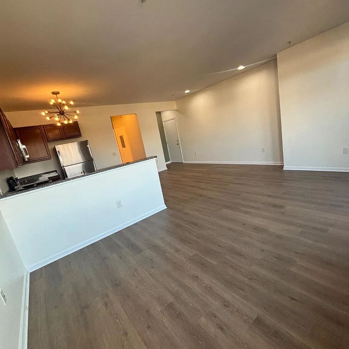 2 bed, 1.0 bath, 856 sqft, $2,525 — Photo 4