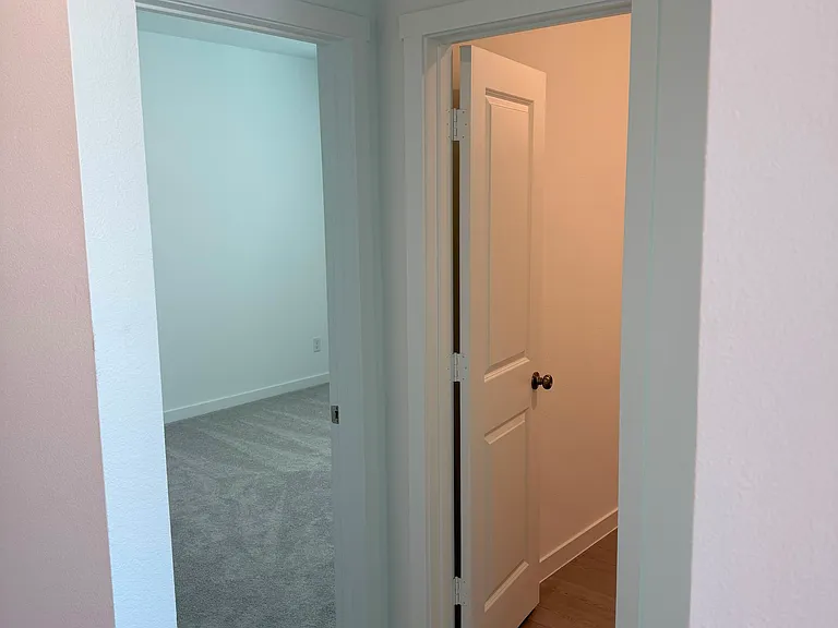 2504 Clyde Rd — Photo 8