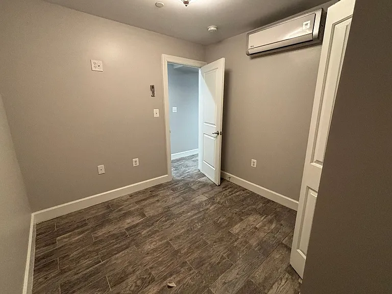 1749 T St NW — Photo 10