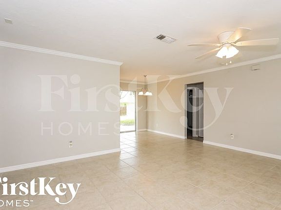 4th image of 9217 Pomelo Rd E