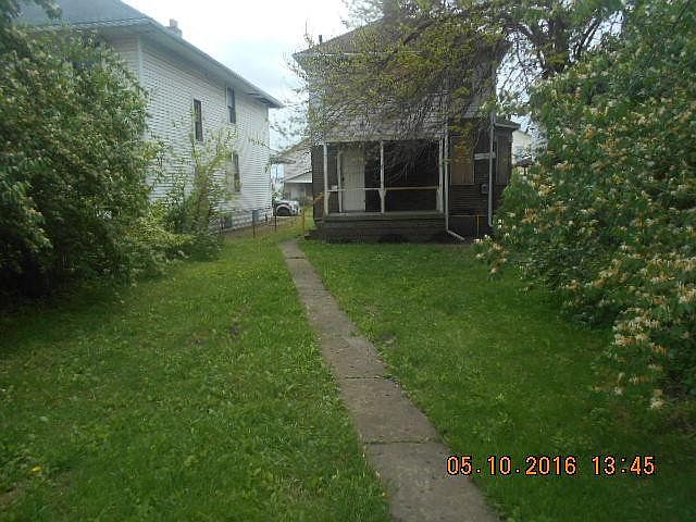 2nd image of 870 E Starr Ave