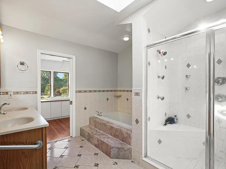 2079 Baldwin Rd — Photo 15