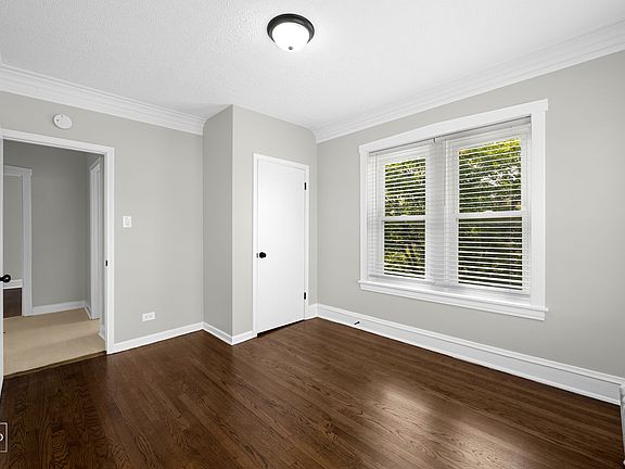 5th image of 703 N Austin Blvd #705-1