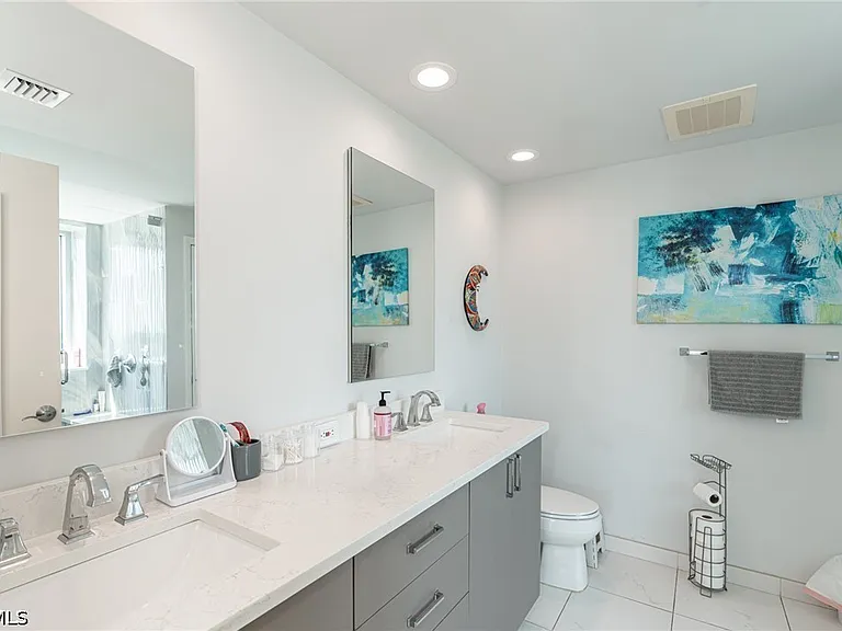3000 Oasis Grand Blvd #801 — Photo 14