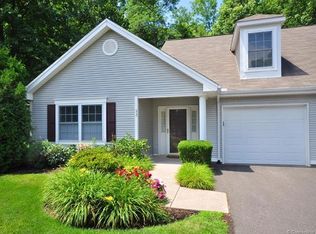 52 Henley Way, West Hartford, CT 06117