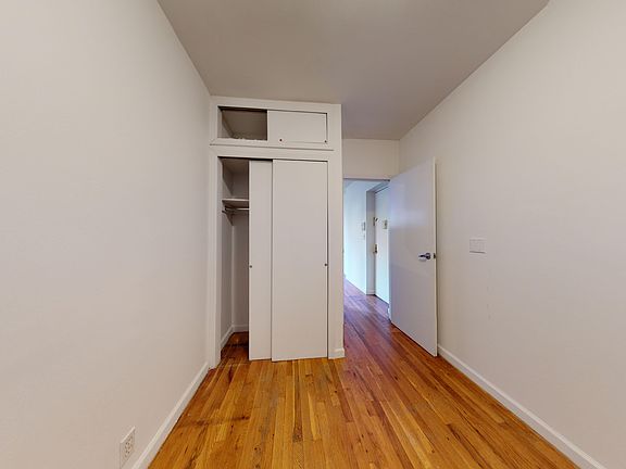 5th image of 307 E 77th St APT 3C