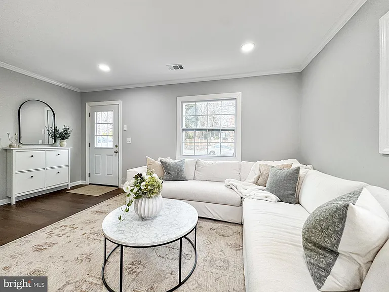 6621 Hallwood Ave — Photo 9