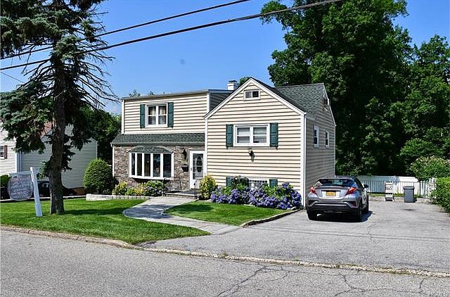 1st image of 197 Pembrook Dr