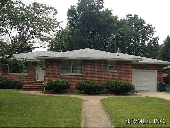 758 Berry Rd photo 1
