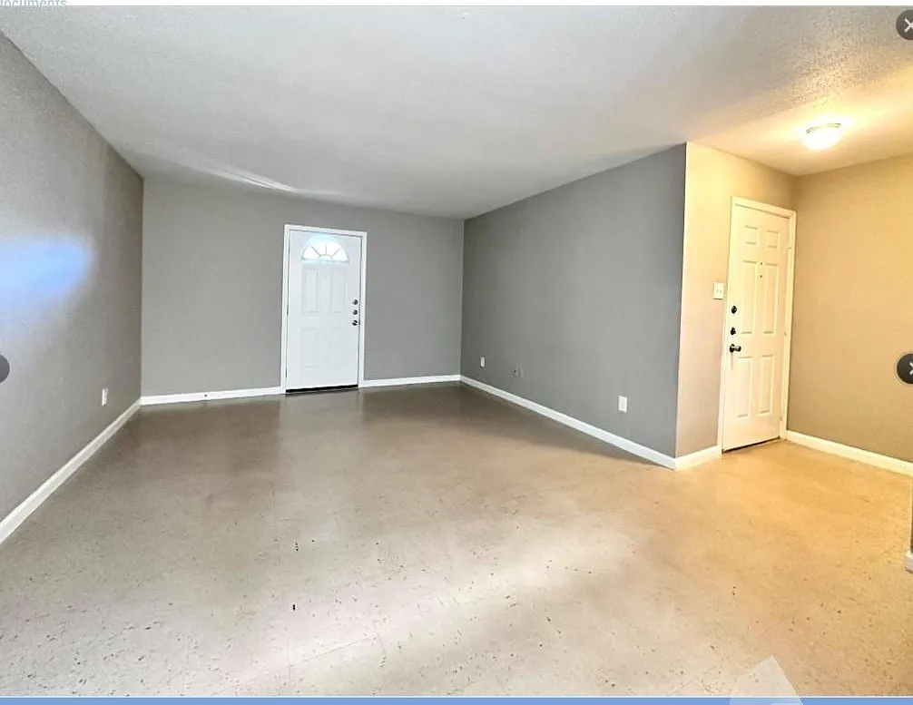 1 bed, 1.0 bath, 755 sqft, $870 — Photo 3