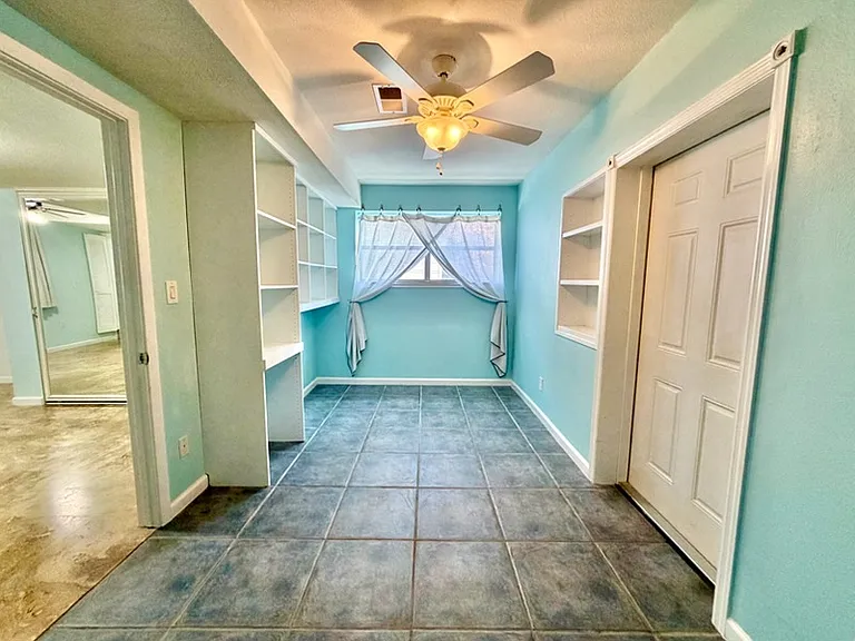 723 Sailfish Dr — Photo 25