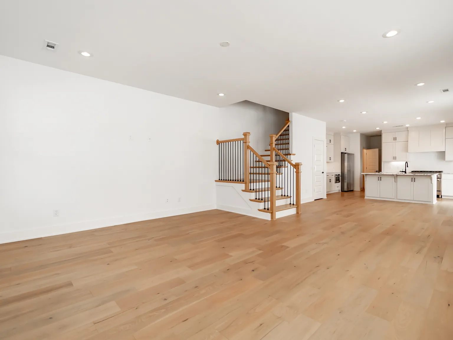 1059 South Hollywood Avenue - 1 — Photo 4