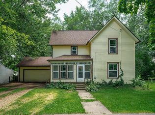 414 W Howard St, Durand, IL