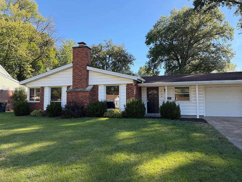 200 Lincolnshire Blvd