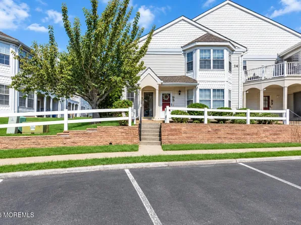 96 Tulip Lane, Freehold, NJ 07728