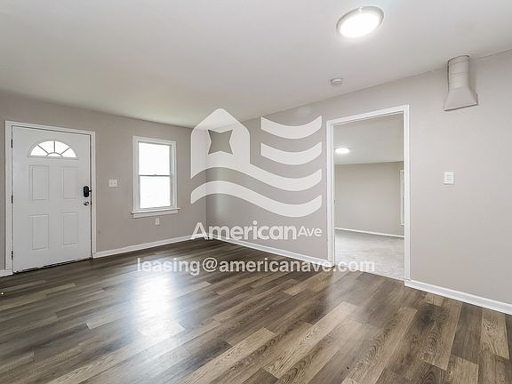 1549431_003_wm_-_living_room_13218289.jpg