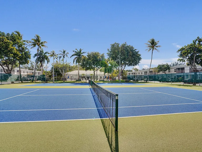 6289 Bay Club Dr — Photo 34