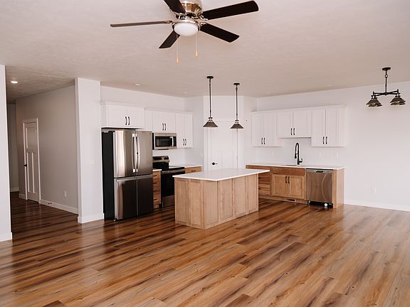 5th image of 1103 Rylie Way