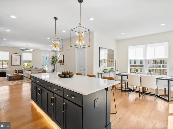 4790 Jefferson Ct, Pipersville, PA 18947