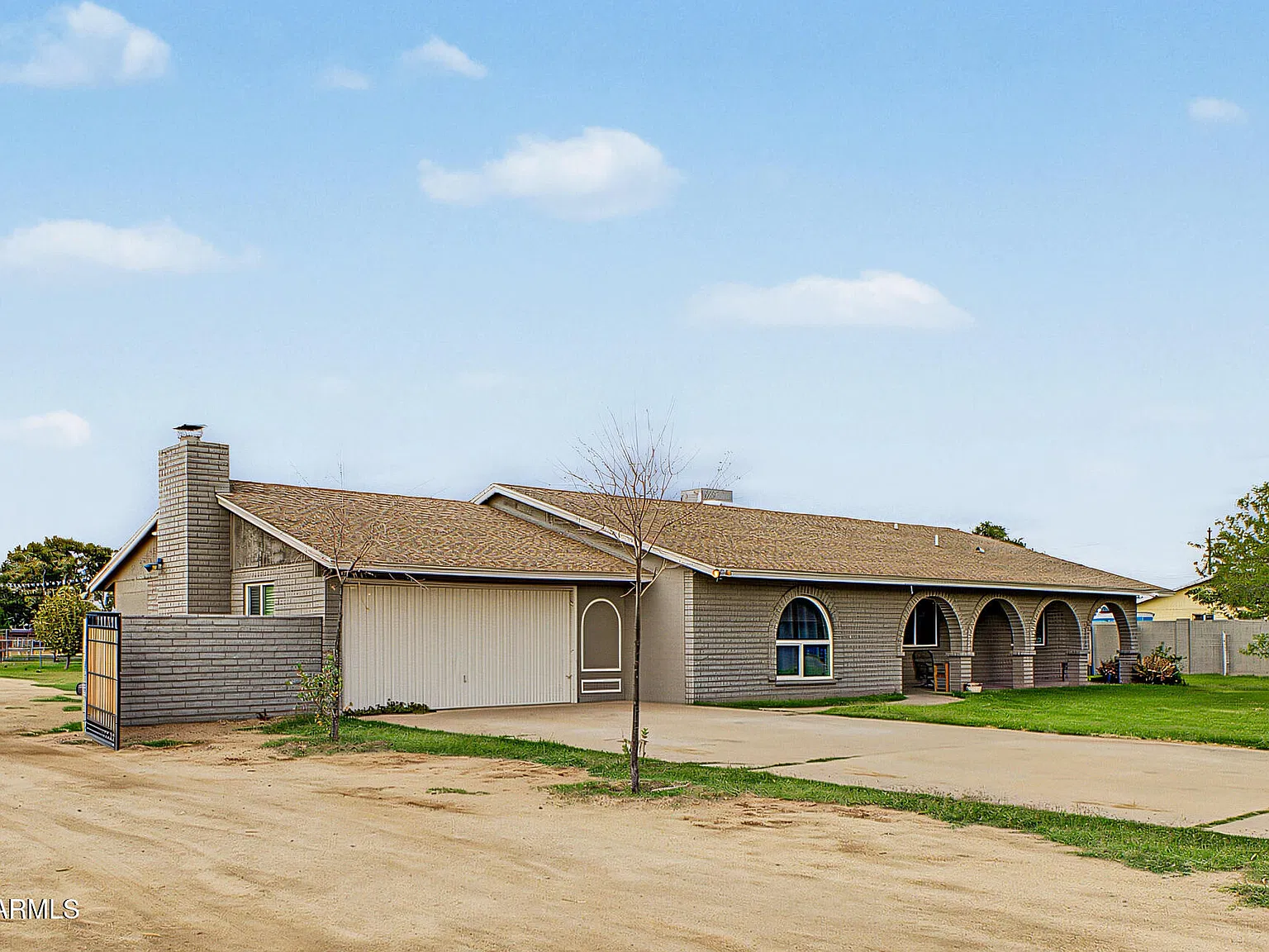 4 bed, 3.0 bath, 1825 sqft, $5,400 — Photo 3