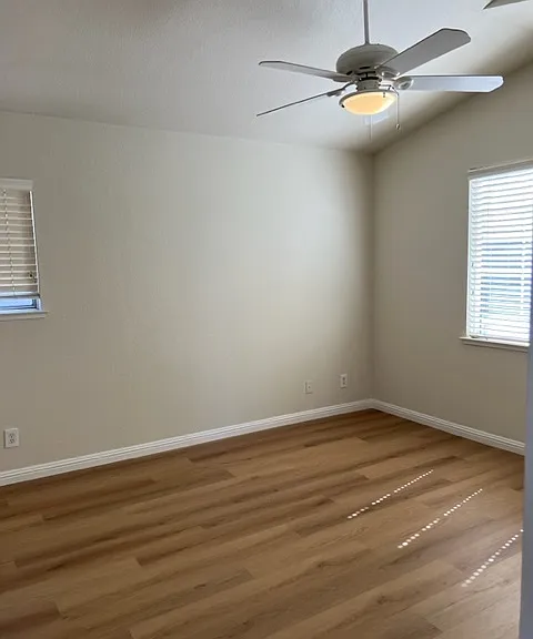 417 Powell Dr — Photo 11