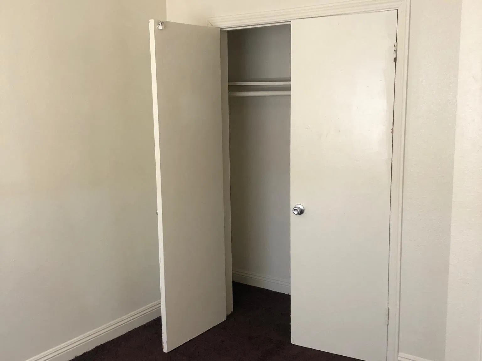 2 bed, 750 sqft, $1,900 — Photo 2