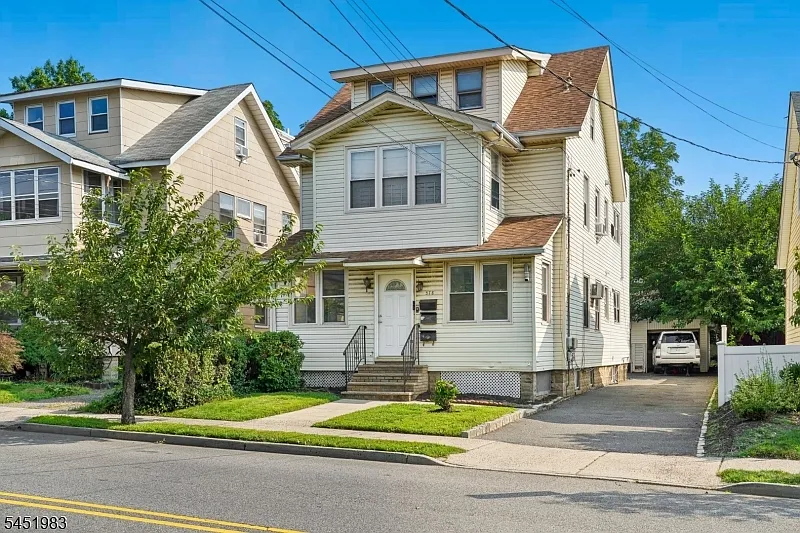378 Boyden Ave #1