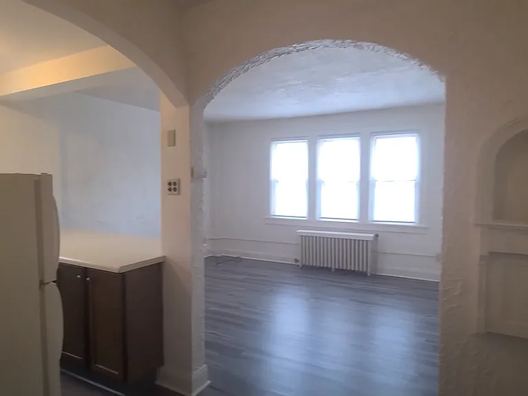 100 Academy Ave — Photo 7