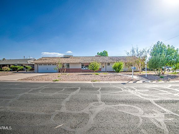 3rd image of 3655 E Arcadia Ave