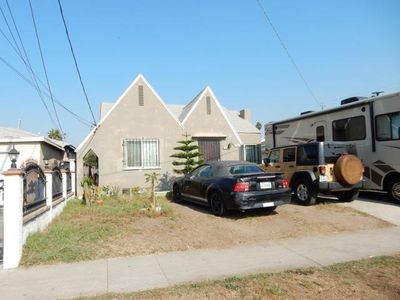 519 W 95th St, Los Angeles, CA, 90044