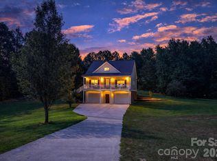 556 Peaceful Creek Dr, York, SC 29745